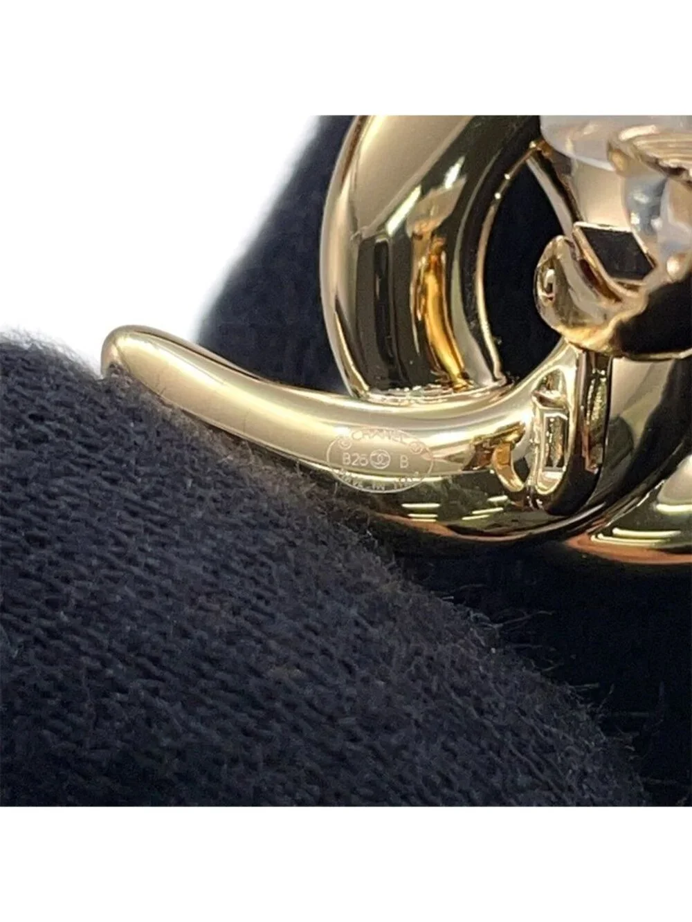 Chanel Earrings CC Logo
